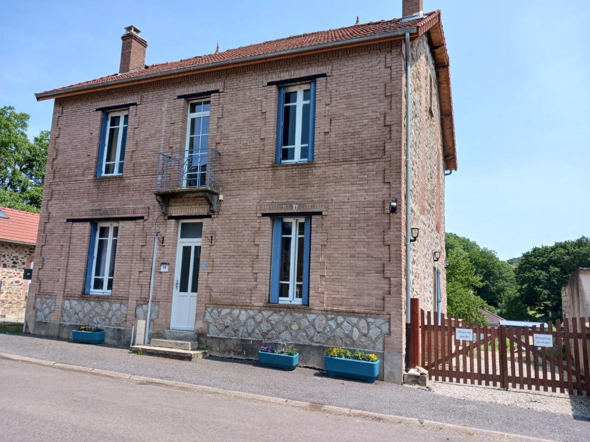 Cherry Blossom House Bujaleuf Exterior photo